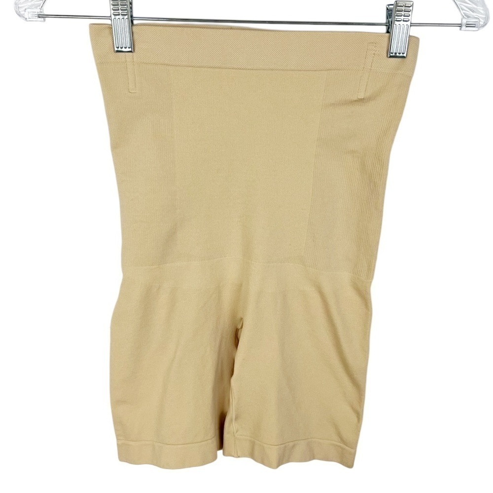 🌸 Shapermint women’s Shapewear Shorts size M high waist tan.